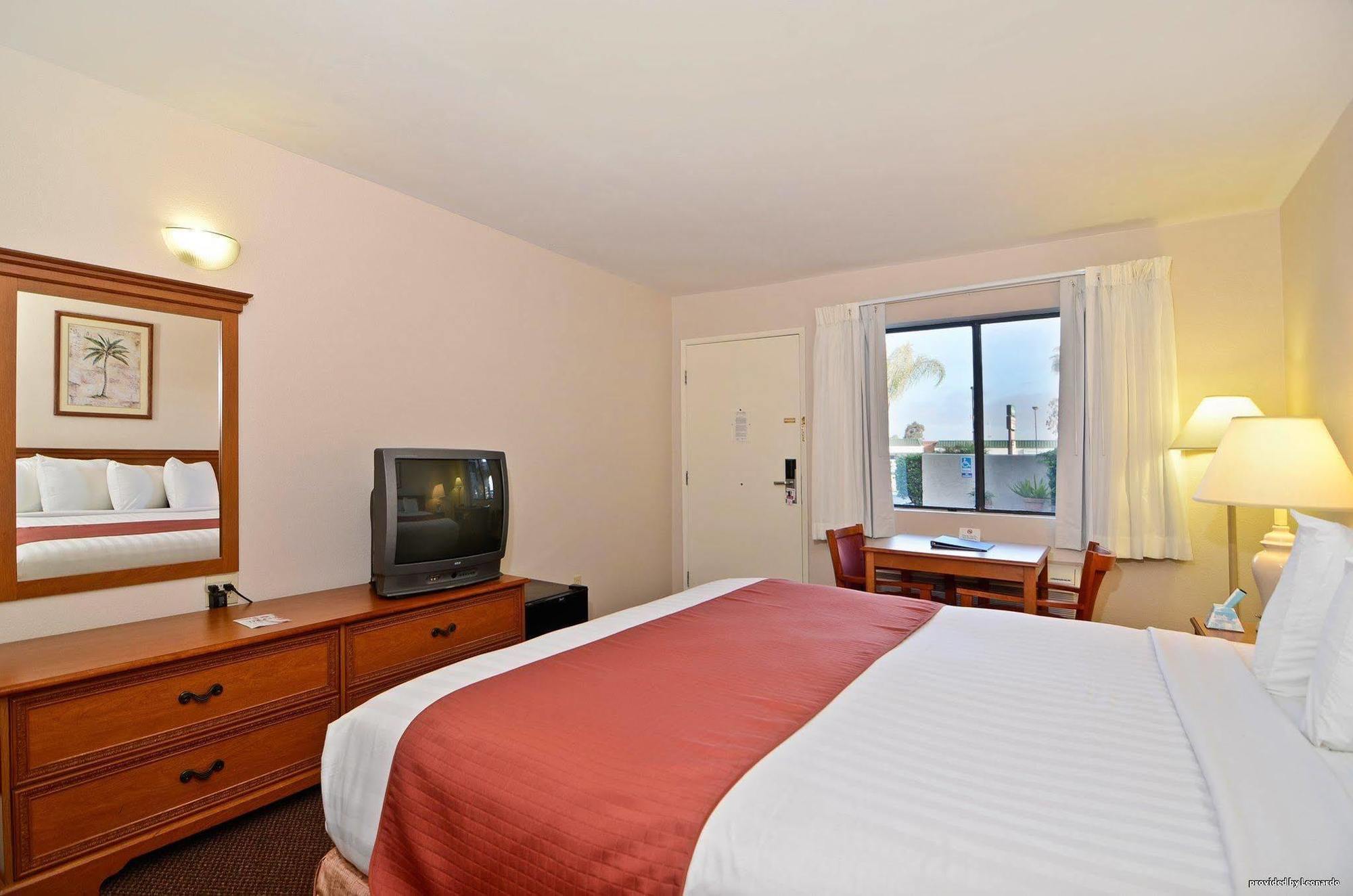 Pleasant Inn Сан-Диего Экстерьер фото